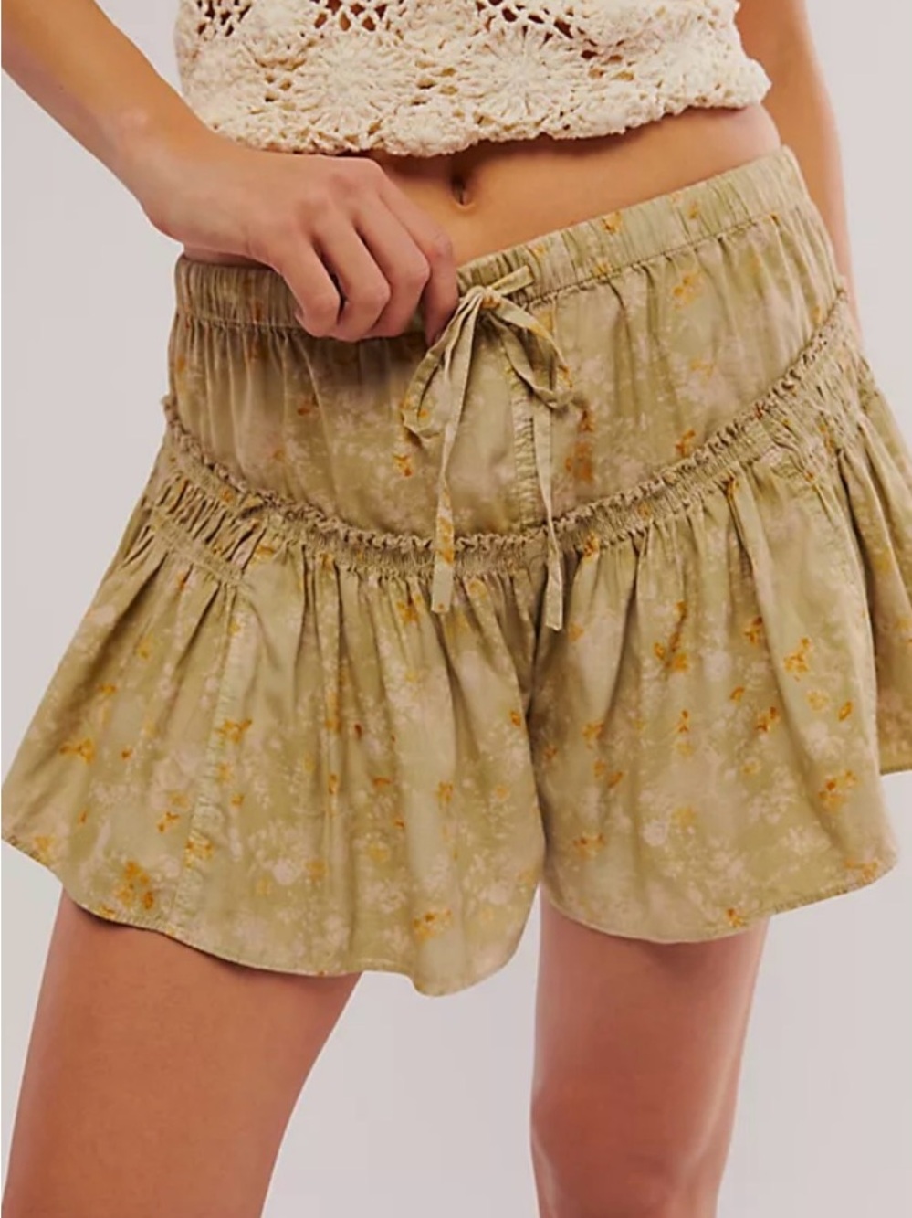 Free people women’s medium Callista printed shorts flowy boho gathered new
